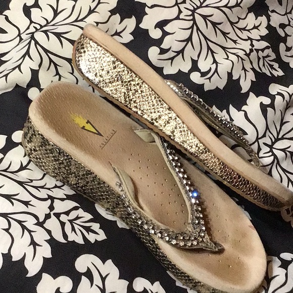 VOLATILE SANDALS - Picture 2 of 9